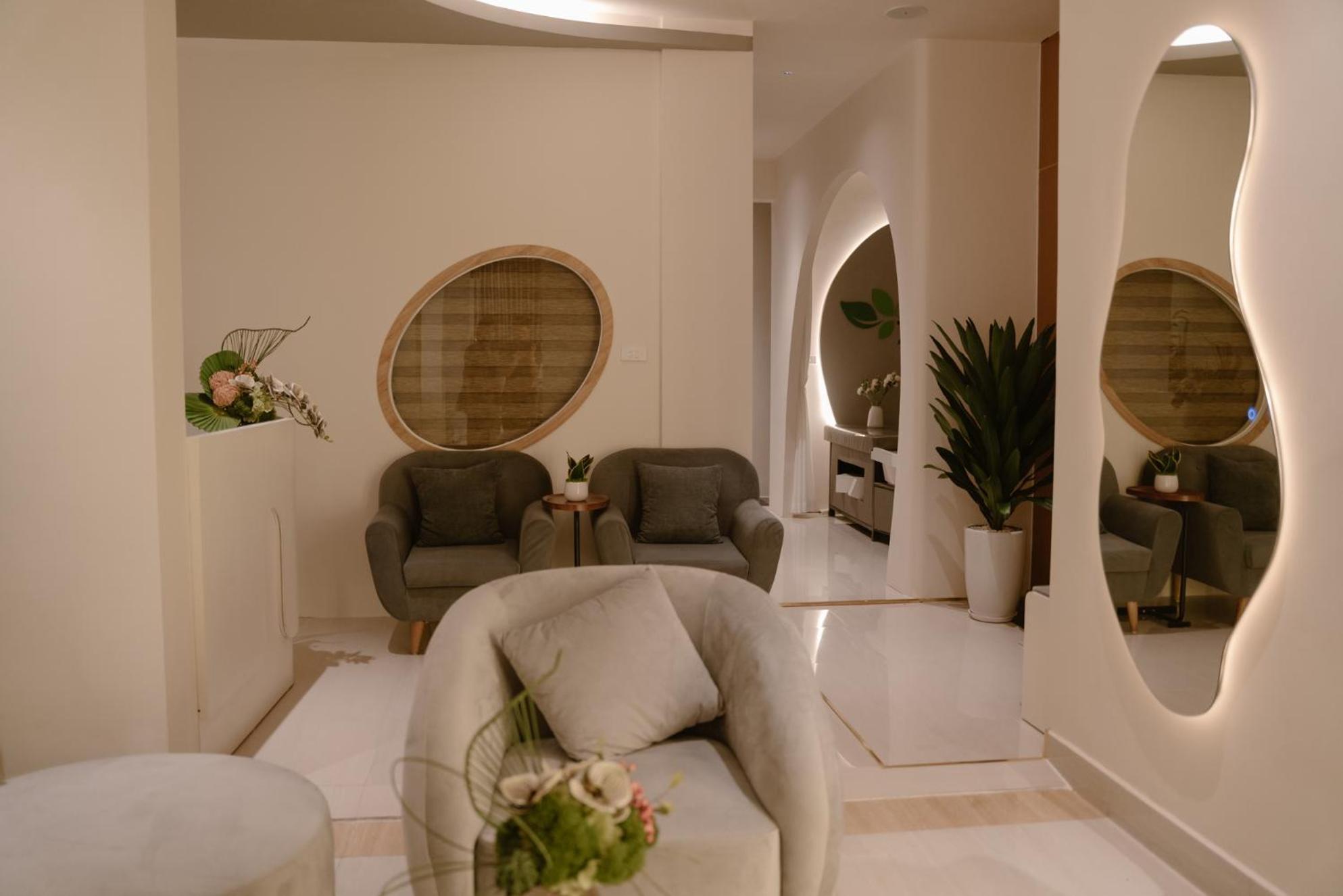 Minasi Premium Hotel Hanoï Extérieur photo