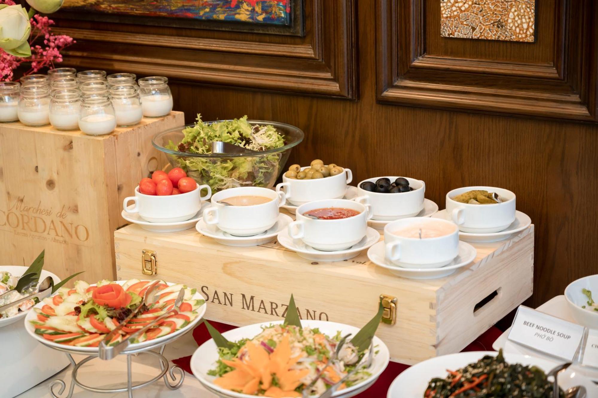 Minasi Premium Hotel Hanoï Extérieur photo